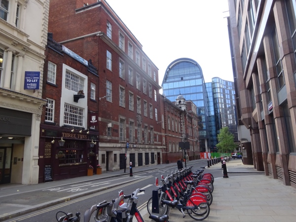 The Three Tuns, and the Dame College, looking back towards Fenchurch street, along the Minories in June 2021